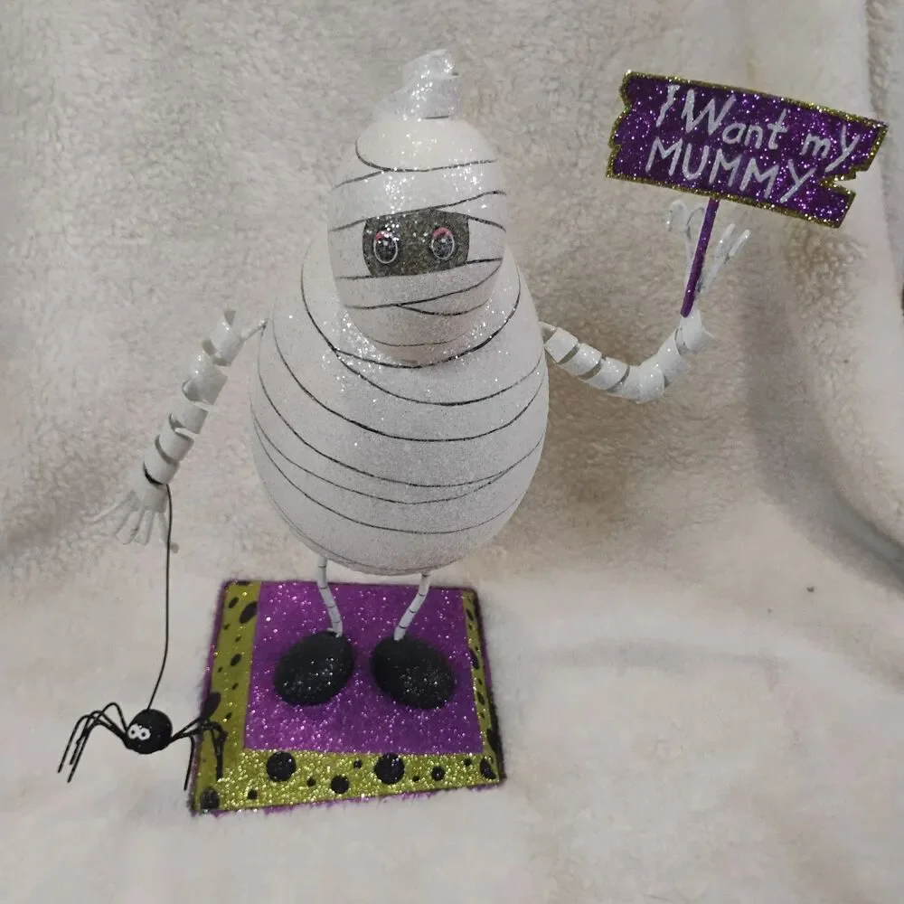 Pier 1 Imports HTF Glitter Mummy Figurine I Want My Mummy Sign Spider Halloween